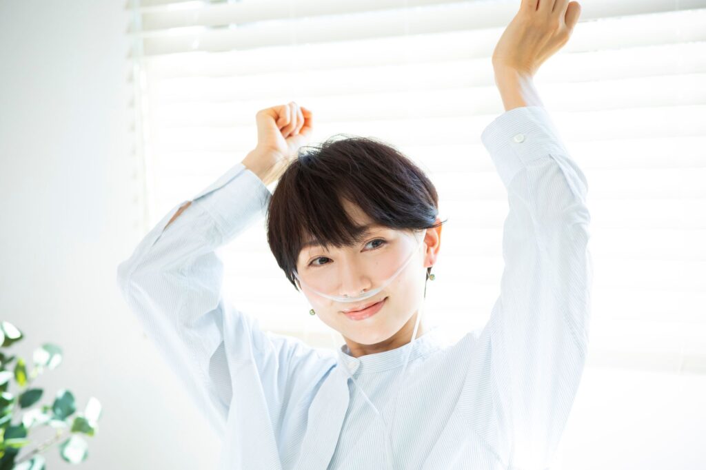 水素吸引する女性